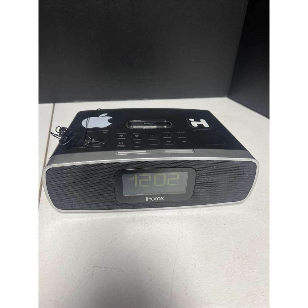 iHome iP90 AM/FM Dual Alarm Clock Radio / iPhone Converter untested